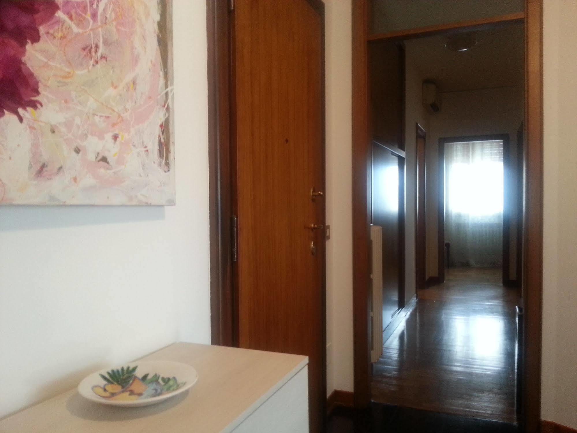 Appartamento Con 2 Camere E Garage Privato! Padua Buitenkant foto